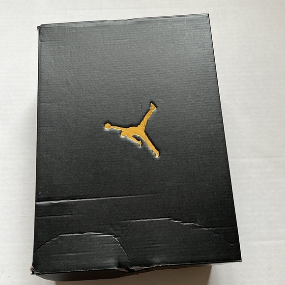 Air Jordan 11 retro BG size 6y - Picture 10 of 12